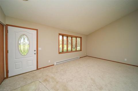 5843 Hyde Rd, Windsor, OH 44099 photo 3