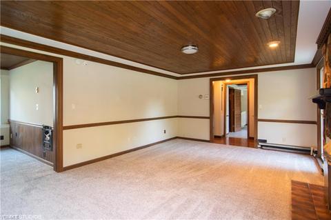 215 Fullerton Rd, Elyria, OH 44035 photo 4