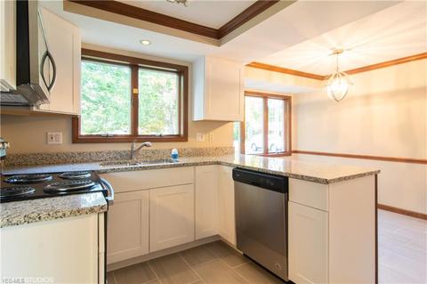 215 Fullerton Rd, Elyria, OH 44035 photo 11