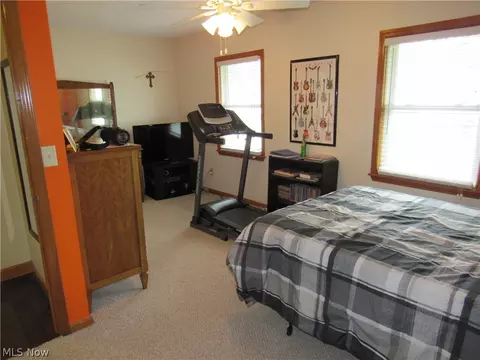 1343 E 28th St, Ashtabula, OH 44004 photo 16
