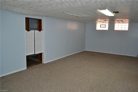 2906 Marmore, Parma, OH 44134 photo 23