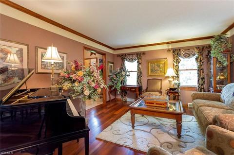 228 Crestview Dr, Elyria, OH 44035 photo 8