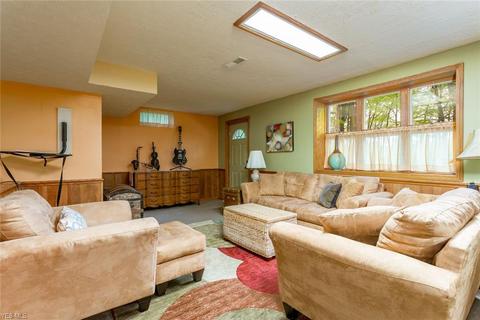 228 Crestview Dr, Elyria, OH 44035 photo 23