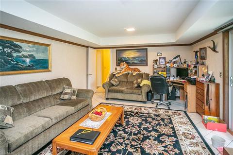 7060 E Parkview Dr, Parma, OH 44134 photo 15
