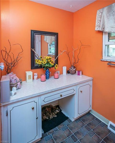7060 E Parkview Dr, Parma, OH 44134 photo 24