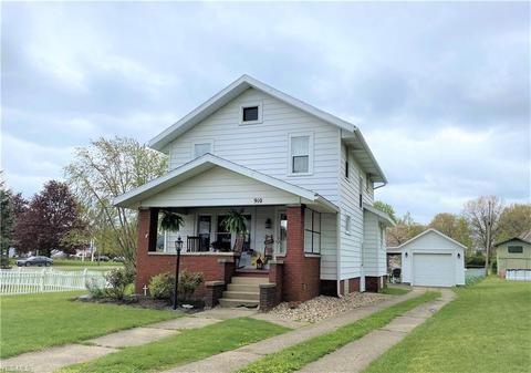 910 Race St, Dover, OH 44622 photo 1