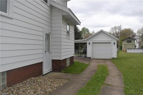 910 Race St, Dover, OH 44622 photo 19