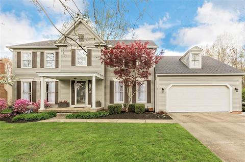 34453 Bramble Ln, Solon, OH 44139 photo 1