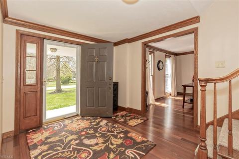 34453 Bramble Ln, Solon, OH 44139 photo 3