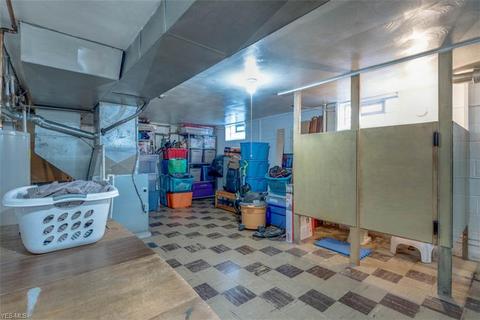 740 Cherry Ln, Seven Hills, OH 44131 photo 19