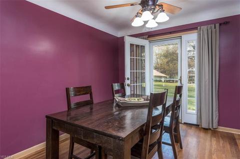 740 Cherry Ln, Seven Hills, OH 44131 photo 9