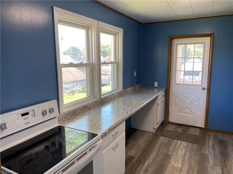 806 N 1st St, Dennison, OH 44621 photo 2