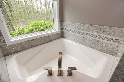4234 Cobblestone Dr, Copley, OH 44321 photo 19