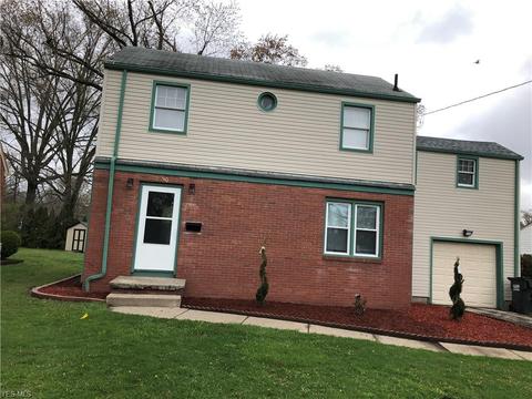 240 Forest Park Dr, Boardman, OH 44512 photo 1