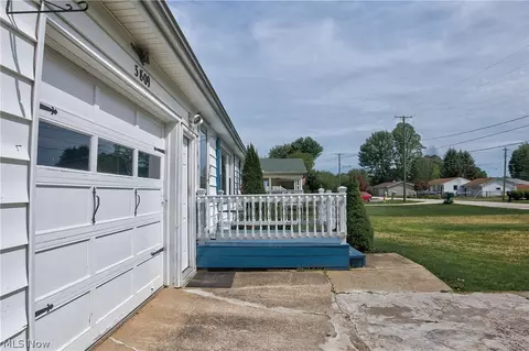 3809 Silvieus St, Ashtabula, OH 44004 photo 3