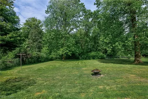 3809 Silvieus St, Ashtabula, OH 44004 photo 17