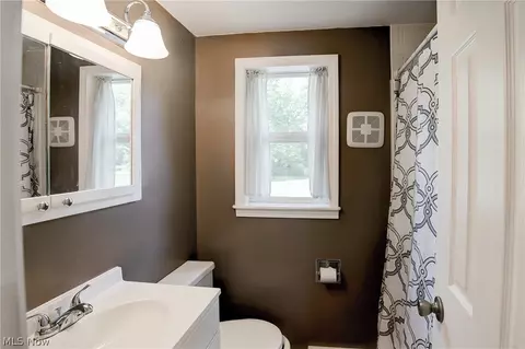 3809 Silvieus St, Ashtabula, OH 44004 photo 13