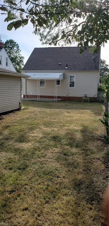 861 E 210th St, Euclid, OH 44119 photo 7