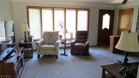 409 E Ridgewood Dr, Seven Hills, OH 44131 photo 21