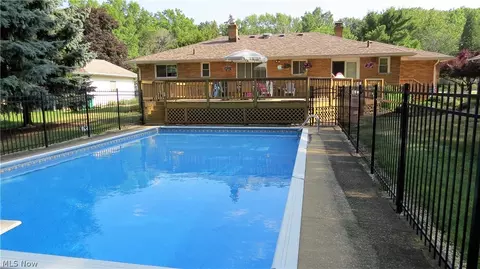 409 E Ridgewood Dr, Seven Hills, OH 44131 photo 7