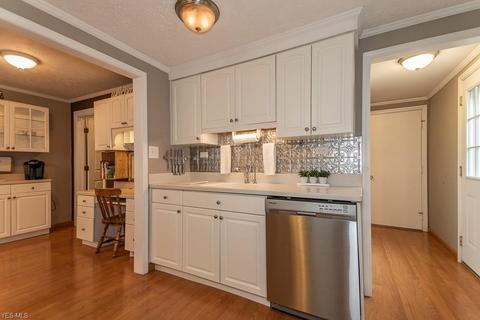 29829 Arthur Ave, Wickliffe, OH 44092 photo 13