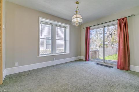 141 E Walnut Ave, Painesville, OH 44077 photo 9