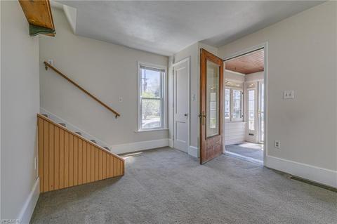 141 E Walnut Ave, Painesville, OH 44077 photo 2