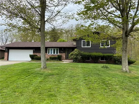 3638 Fox Run Dr, Ashtabula, OH 44004 photo 1