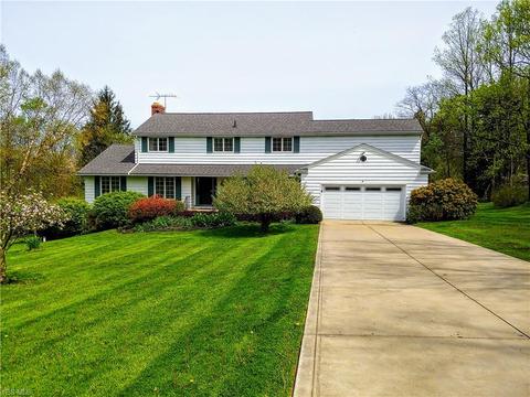 27555 Pergl Rd, Solon, OH 44139 photo 2