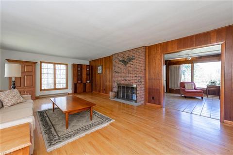 27555 Pergl Rd, Solon, OH 44139 photo 11