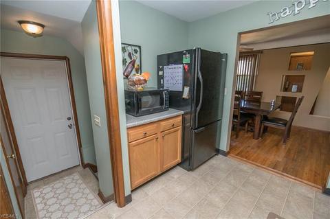 2861 Burden Dr, Parma, OH 44134 photo 16