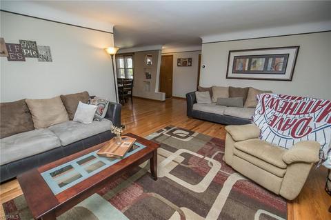 2861 Burden Dr, Parma, OH 44134 photo 8