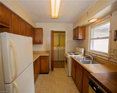 471 11th St, Elyria, OH 44035 photo 12
