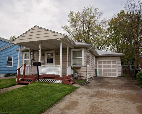 471 11th St, Elyria, OH 44035 photo 2