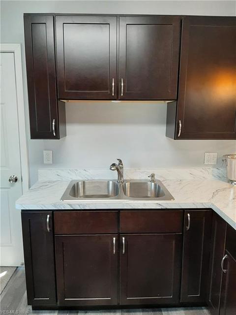 281 Pasadena Ave, Elyria, OH 44035 photo 10