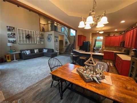 622 Rundle St, Lagrange, OH 44050 photo 2