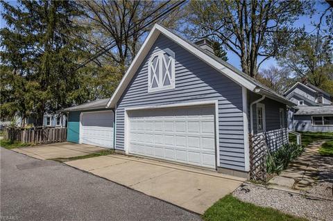 145 Beech St, Berea, OH 44017 photo 32
