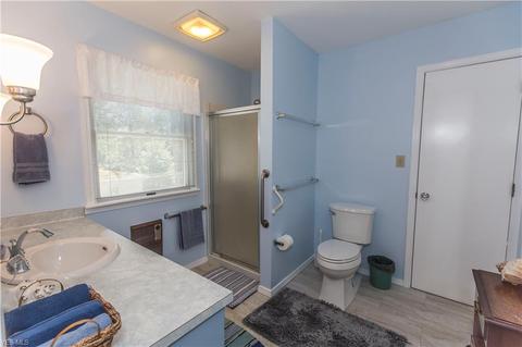 145 Beech St, Berea, OH 44017 photo 27