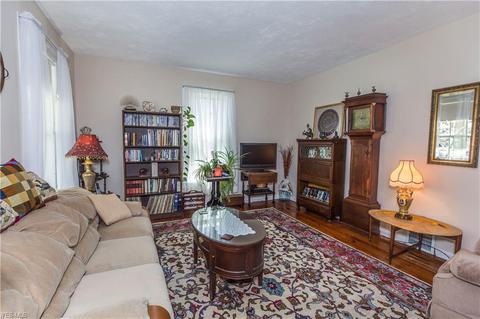 145 Beech St, Berea, OH 44017 photo 7