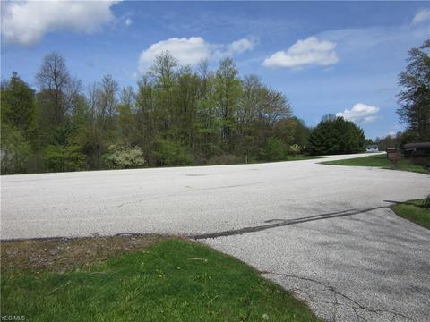 8540 Willow Ln, Hambden, OH 44024 photo 13