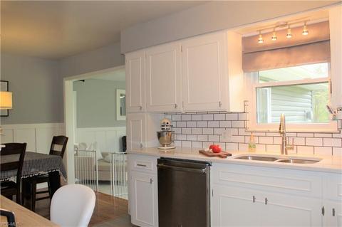2980 Cliffside Dr, Copley, OH 44321 photo 3