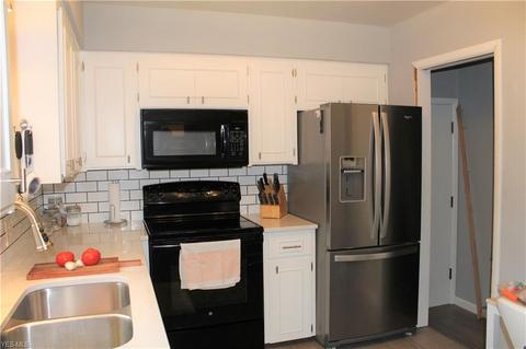 2980 Cliffside Dr, Copley, OH 44321 photo 4