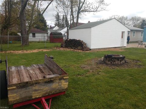 475 11th St, Elyria, OH 44035 photo 6