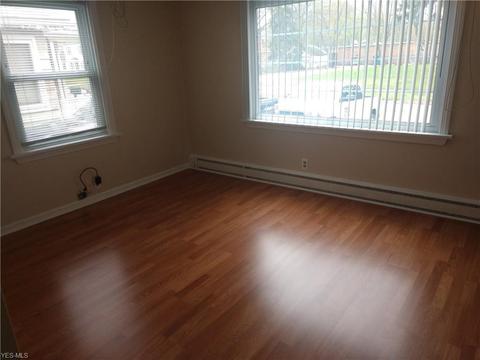 475 11th St, Elyria, OH 44035 photo 10