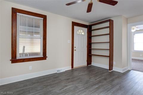 4133 Lyons Ave, Willoughby, OH 44094 photo 4