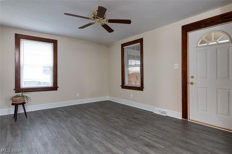 4133 Lyons Ave, Willoughby, OH 44094 photo 3