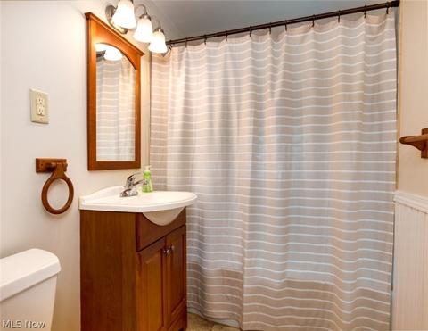 4133 Lyons Ave, Willoughby, OH 44094 photo 9