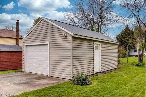 4133 Lyons Ave, Willoughby, OH 44094 photo 18
