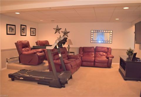 9456 Gans Ave NE, Canton, OH 44721 photo 16