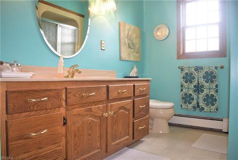 9456 Gans Ave NE, Canton, OH 44721 photo 11